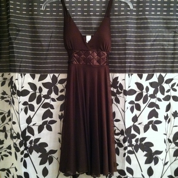 Brown dress