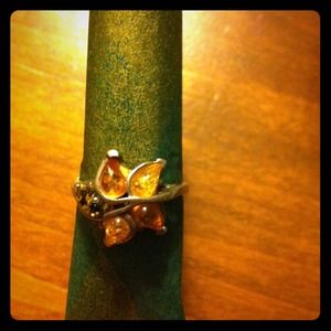 Vintage Baltic Amber flower ring