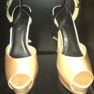 Forever 21 peep toe size 7.5