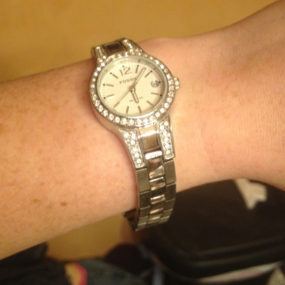 Ladies Silver Fossil Watch - Picture 1 of 3