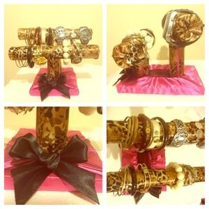 T-bar jewlery displays