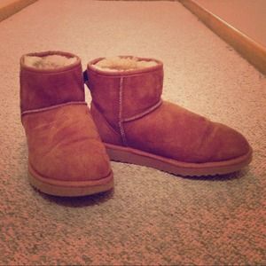 UGG short boots