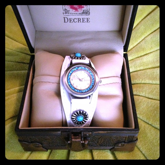 NEW Fashion Watch