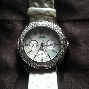 Mother of Peal Guess Watch