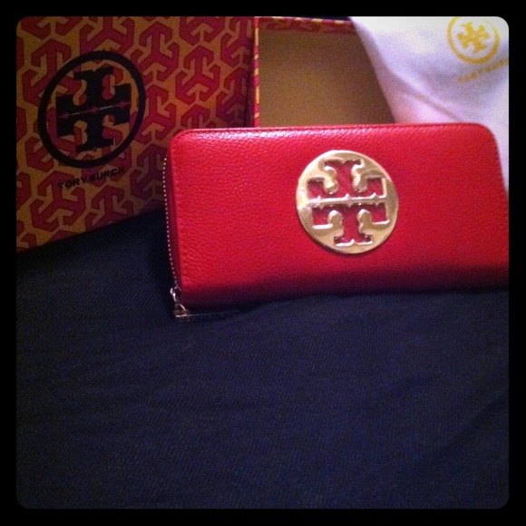 NWT Tory Burch RED Leather Wallet Authentic