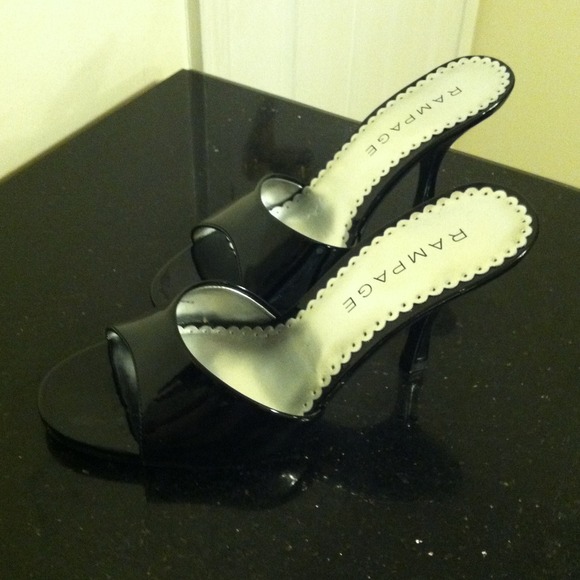 Sexy black shoes