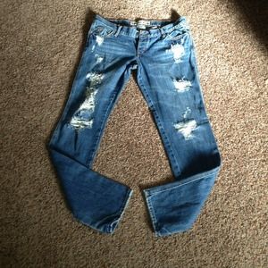 Hollister "Destroyed" Jeans