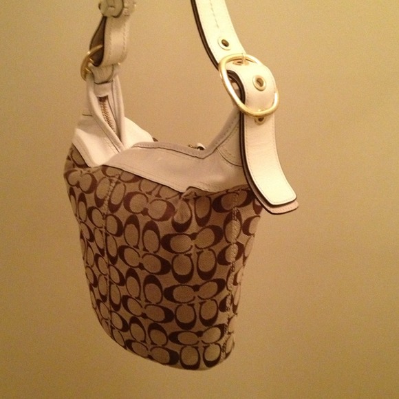 Authentic White Signature Coach Purse - Picture 2 of 6