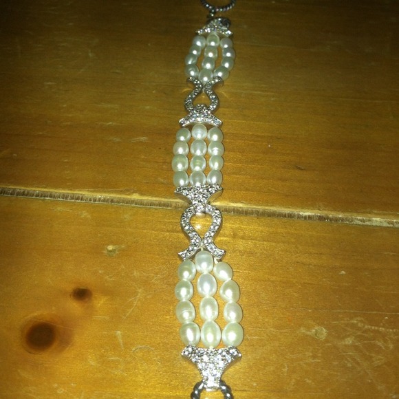 🔴Sold in Bundle. Bridal Bracelet