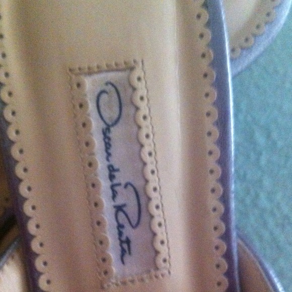 🎉HOST PICK🎉 3/30/14. 💯OSCAR DE LA RENTA SHOES. - Picture 3 of 4