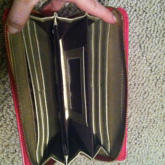 Wallet - Picture 3 of 3