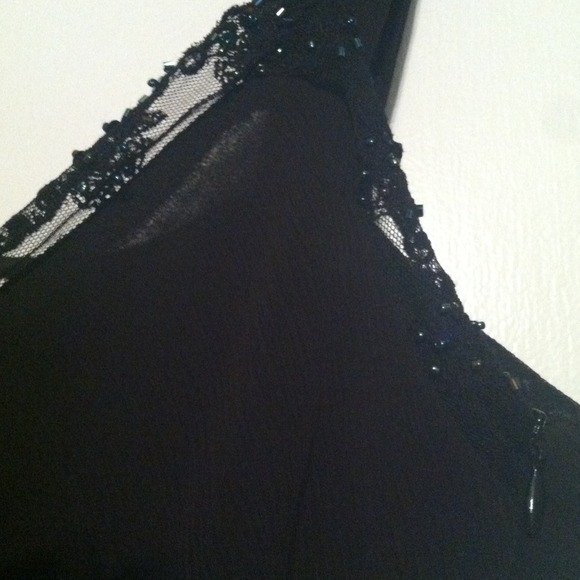 Top - Picture 2 of 3
