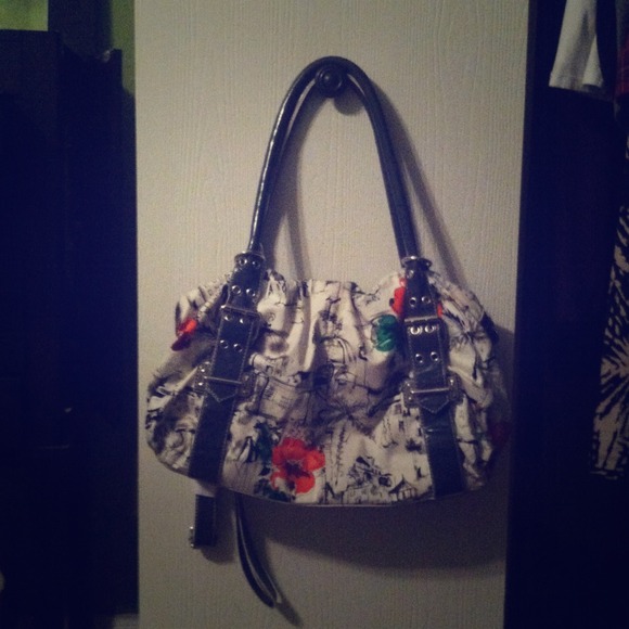 ❤REDUCED❤Melie Bianco grey/black/poppy handbag!