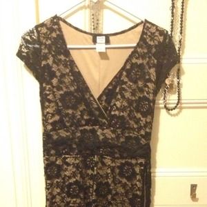 *REDUCED* Lace dress