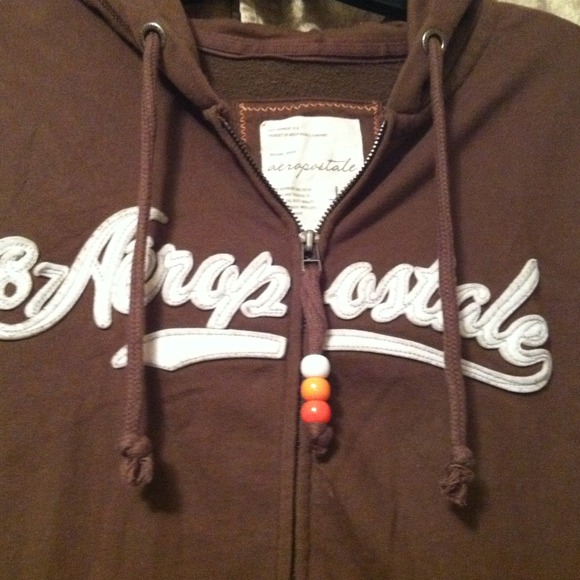 Aero zip-up jacket. Sz. Lg. Half sleeve w/hood - Picture 2 of 3