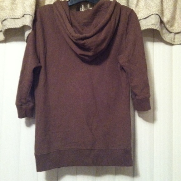 Aero zip-up jacket. Sz. Lg. Half sleeve w/hood - Picture 3 of 3