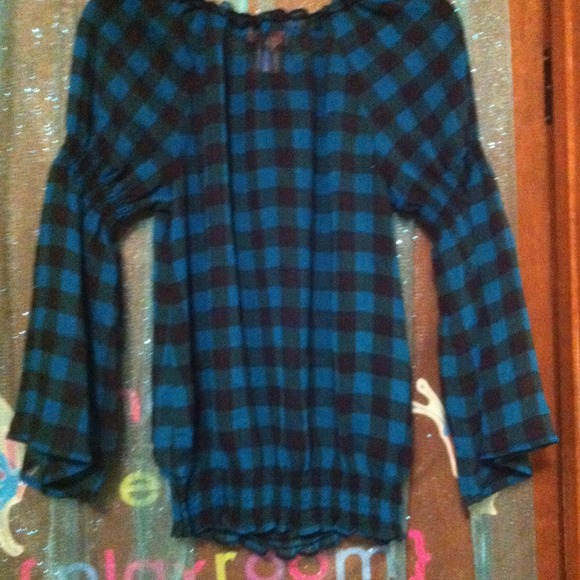 Candies blouse.  size small. Fun shirt! - Picture 3 of 3