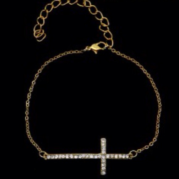 Jewelry - Gold cross bracelet