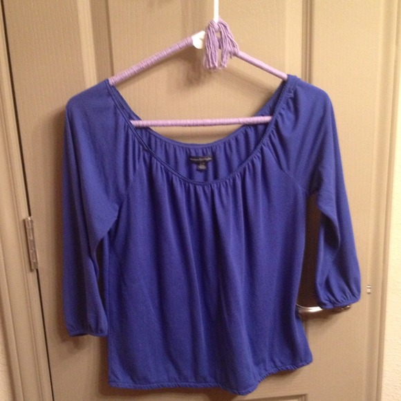 Royal blue AE shirt- S - Picture 1 of 3