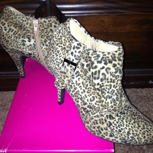 Leopard booties