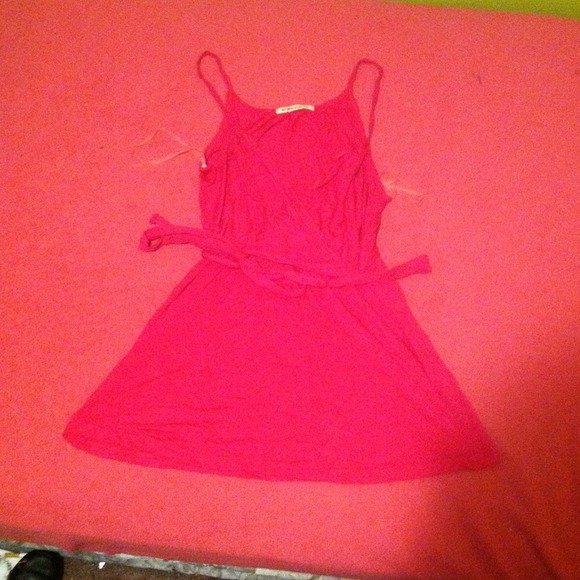 ⚠⚠reduced⚠⚠Hot pink top