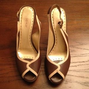 Brown/tan BCBGirls sling back peep toe heels!