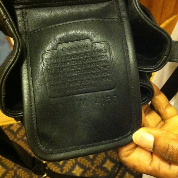 Price Lowered🎉🎉Authentic Black Coach Bag🎉🎉 - Picture 4 of 4