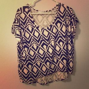 Tribal top