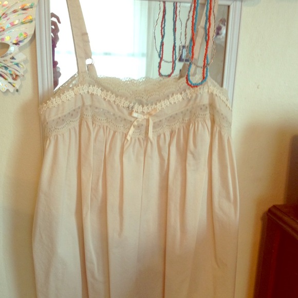 **reduced! !**Lace & Cotton Baby Doll Spring Dress