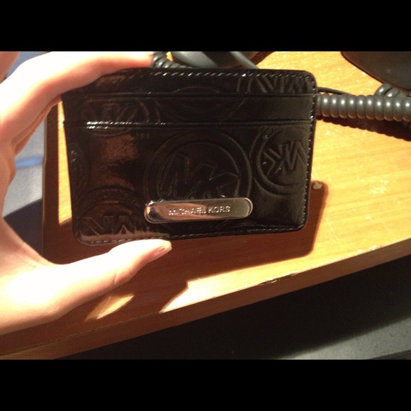 Mk ID/Credit card holder.