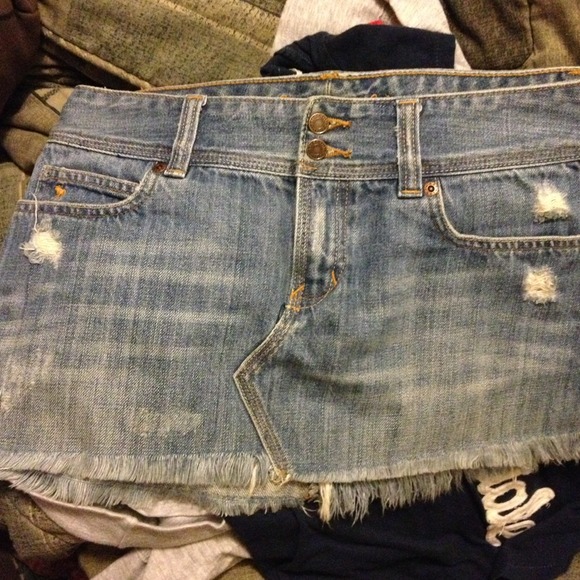 ❌❌Traded❌❌ Abercrombie and Fitch denim mini skirt - Picture 1 of 3