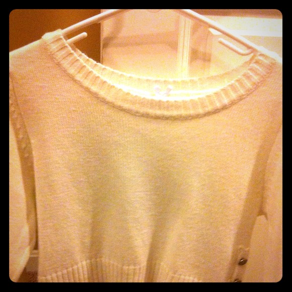 Beige crop sweater