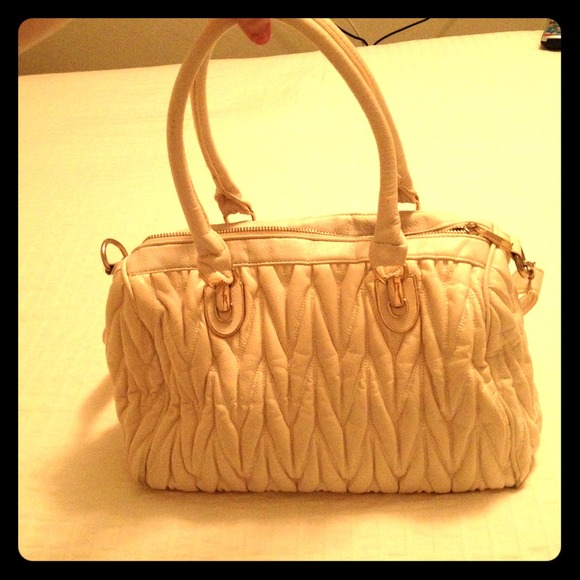 ❌❌SOLD❌❌Used cream handbag