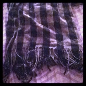 Checkered scarf!