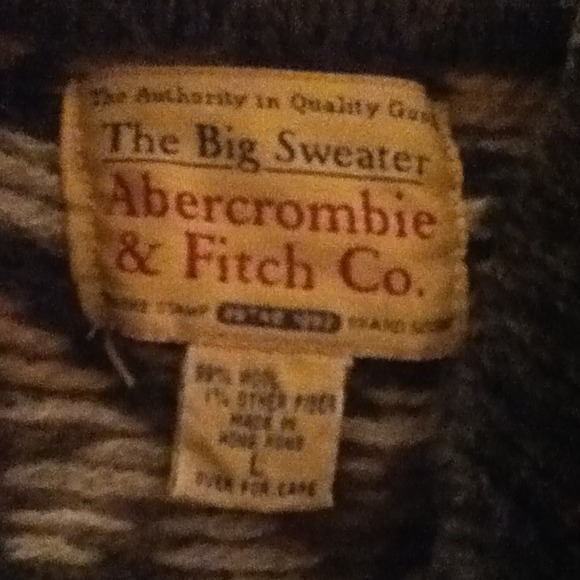 Abercrombie and Fitch Big Sweater! - Picture 2 of 2