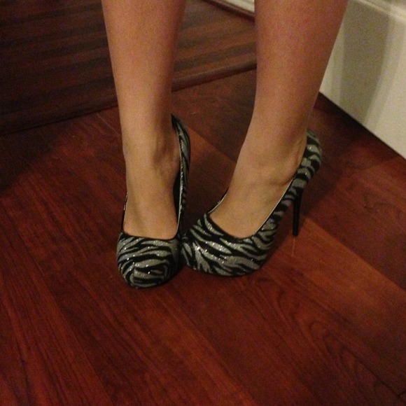 Like NEW! Wore 3 times