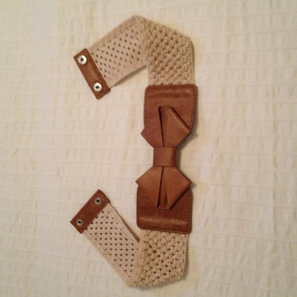 BUNDLE!!!! - Picture 2 of 4