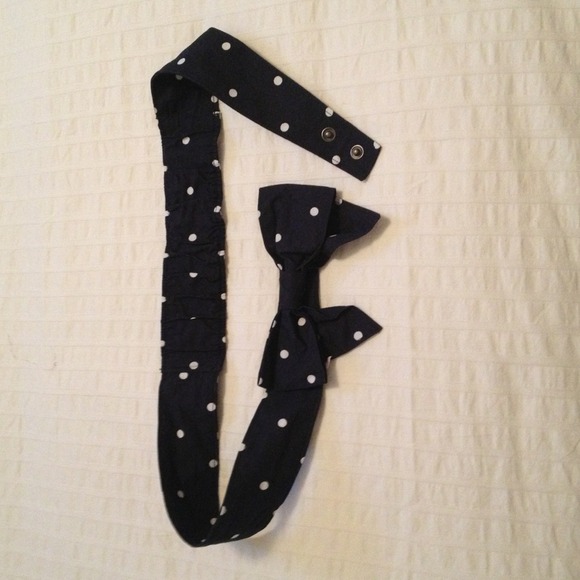 BUNDLE!!!! - Picture 3 of 4