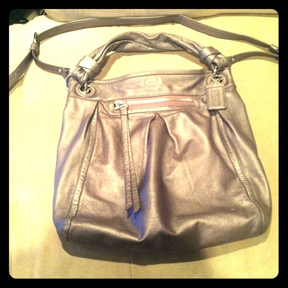 🎀REDUCED🎀 Authentic Coach grey leather handbag
