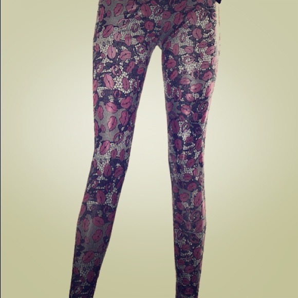 Lips and Lace Printed Faux Leather Leggings S/M
