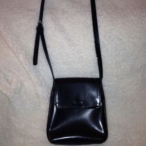 🎀RESERVED🎀 Guess satchel