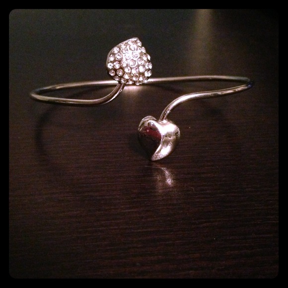 Silver heart bangle