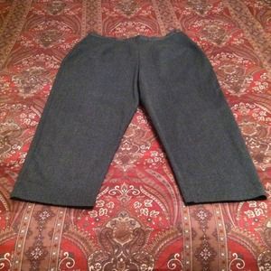 Pants - Pair Of Capri Pants Pants - Pair Of Capri Pants