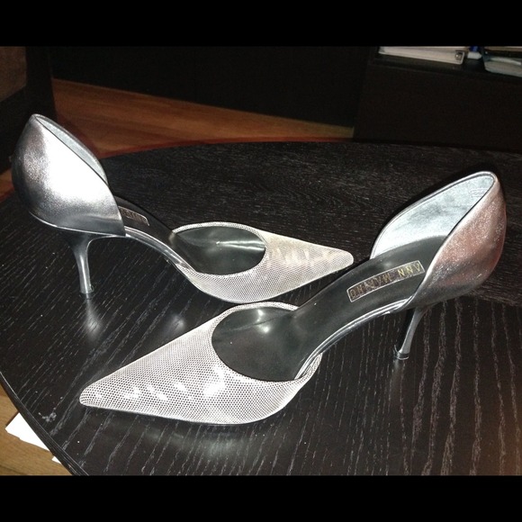 Gorgeous silver shoes