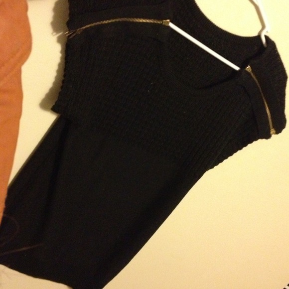 Zippered top
