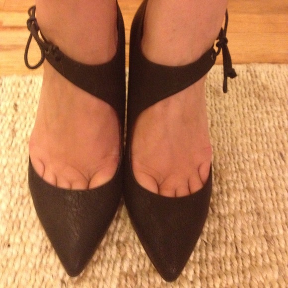 Black leather lace up Reed Krakoff heels. Sz 38.5