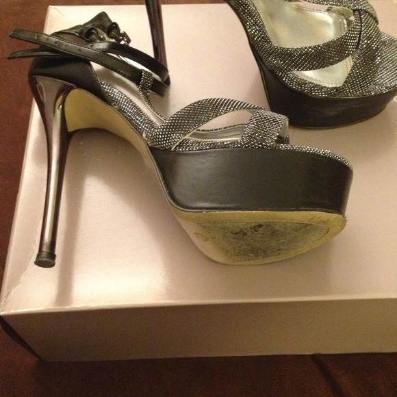 Baker's Kirsten Black - Picture 3 of 3