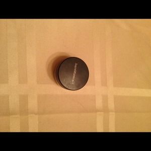 Bare Minerals Illuminating Mineral Veil