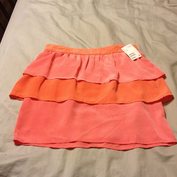 Ruffle skirt