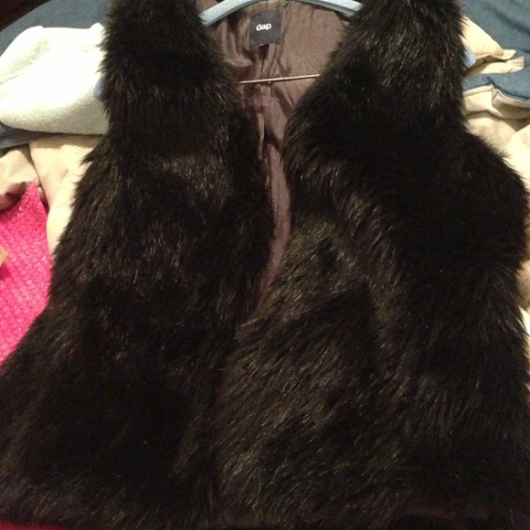 Gap - Picture 2 of 3